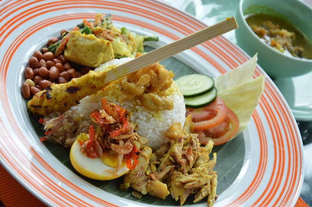 Harris Hotel Raya Kuta Lombok Dış mekan fotoğraf
