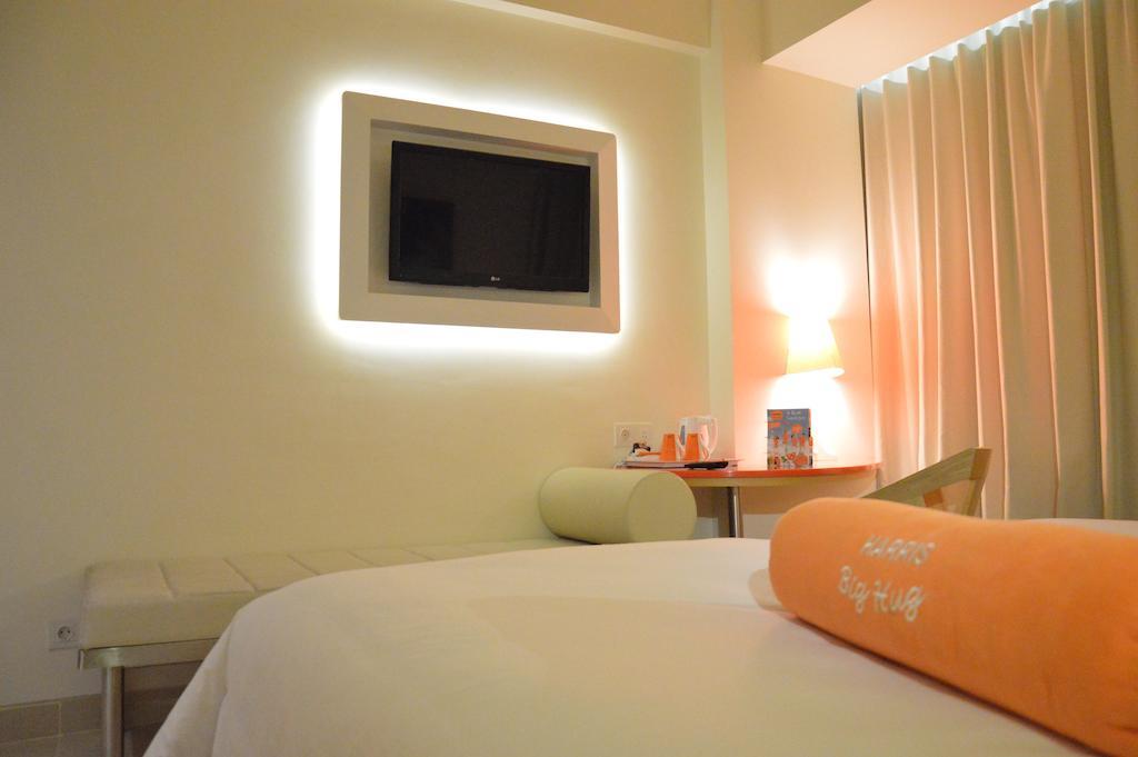 Harris Hotel Raya Kuta Lombok Dış mekan fotoğraf
